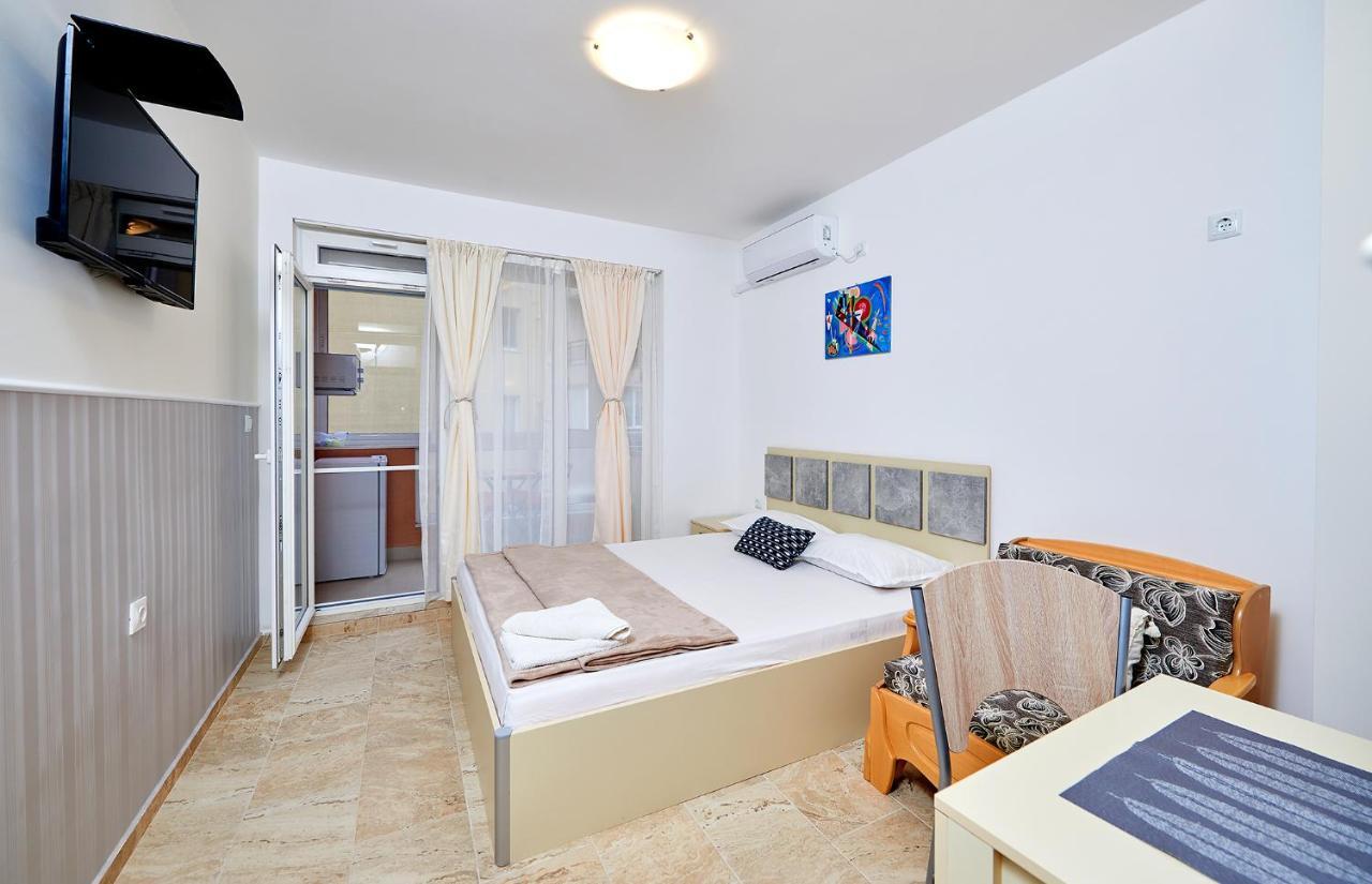 Студио Патрисия Pomorie Exterior foto